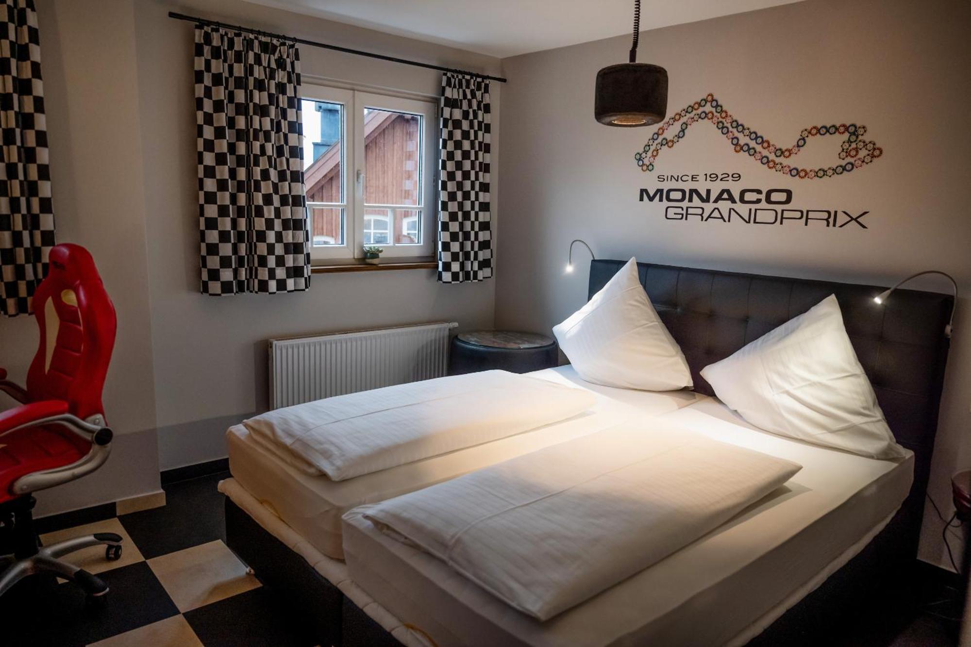 Motorworld Inn Warthausen Exterior foto