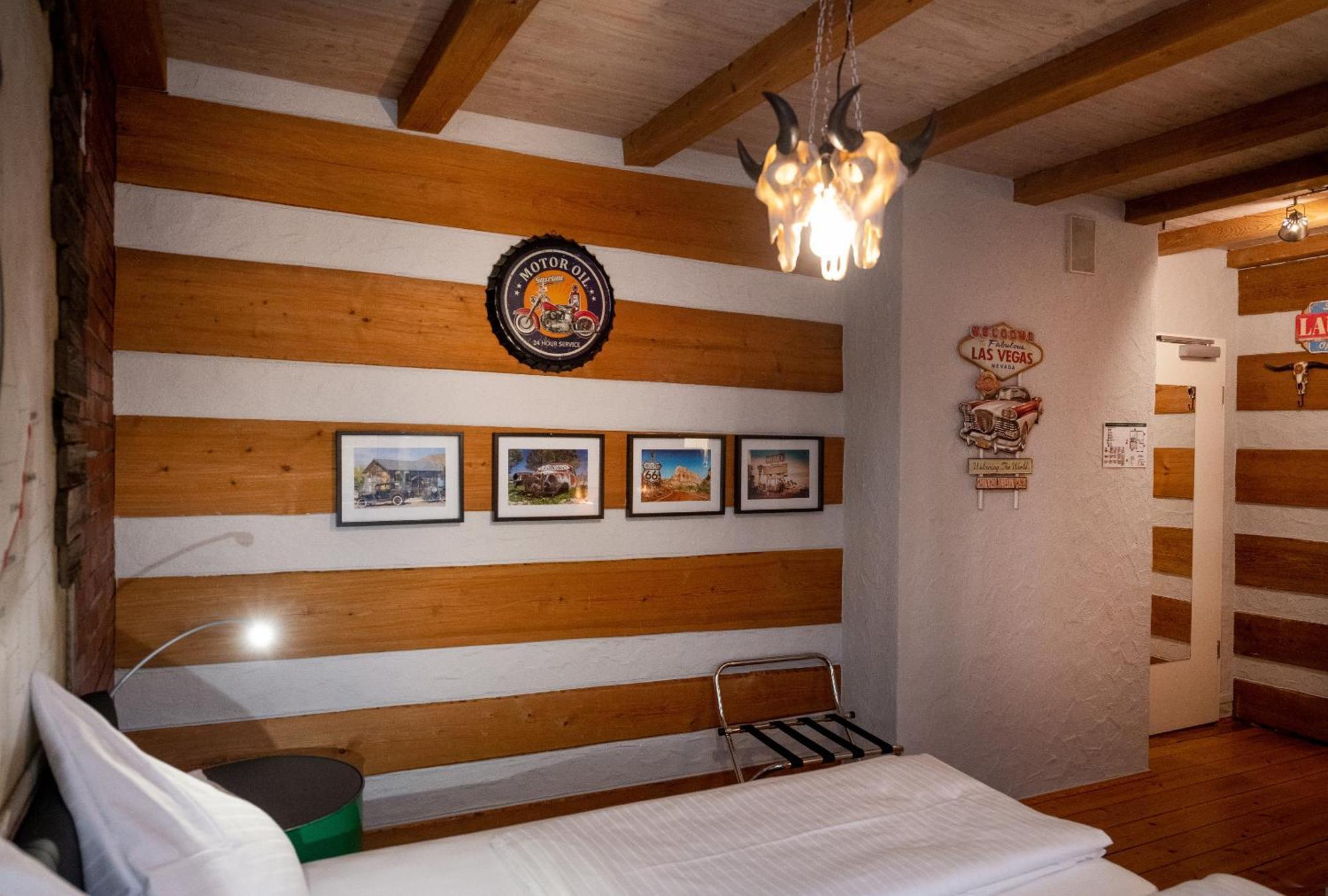 Motorworld Inn Warthausen Exterior foto